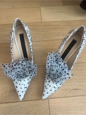 New Cinderella Wedding Midnight 00 heels White with Black Polka Dots and Tulle